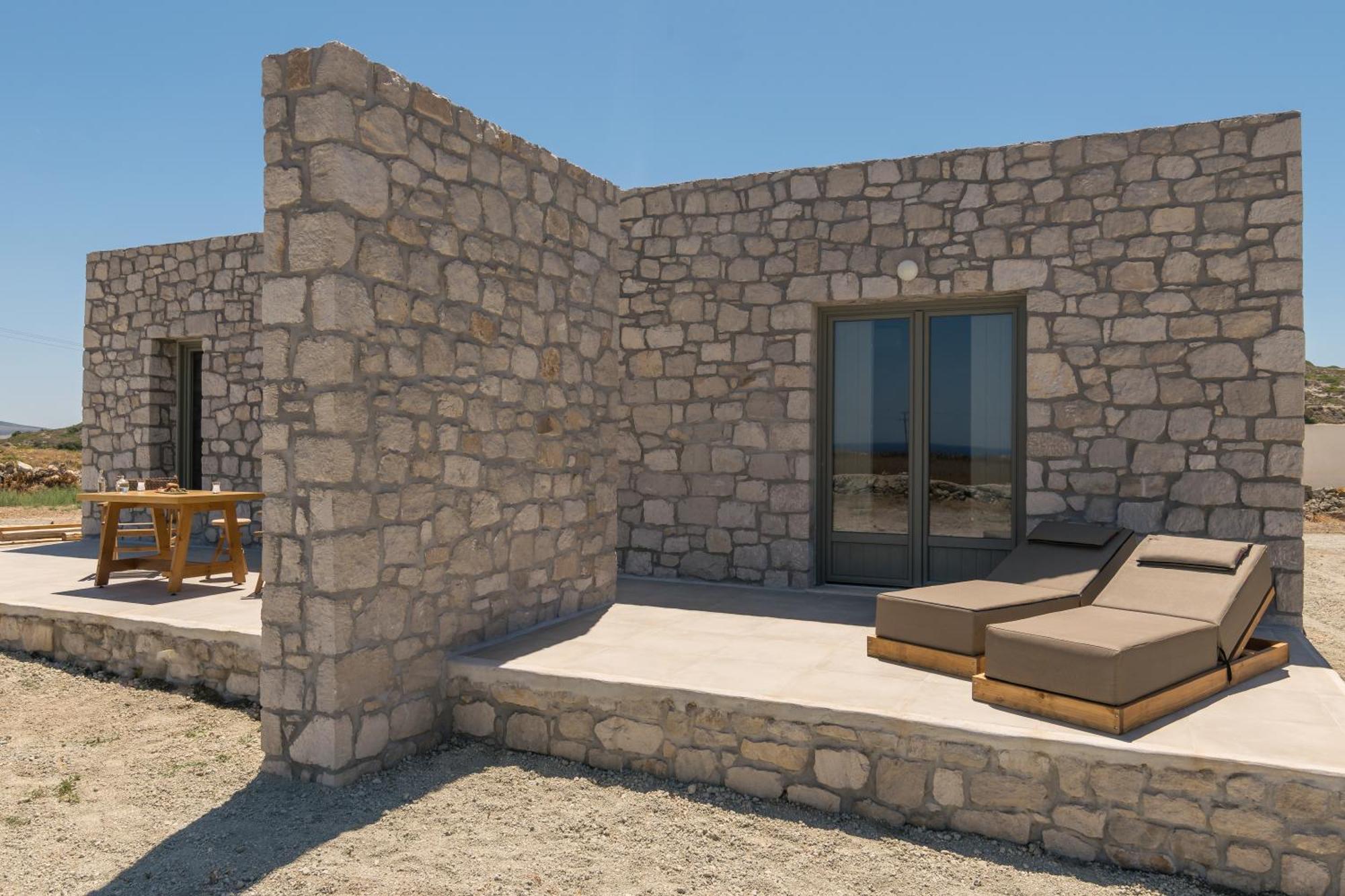 Katoikia Milos Slow Living Homes Mandrakia